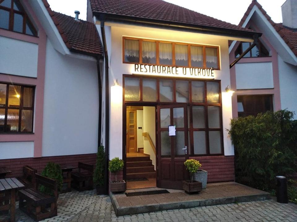 מלון Kamenice Restaurace U Vlkove מראה חיצוני תמונה